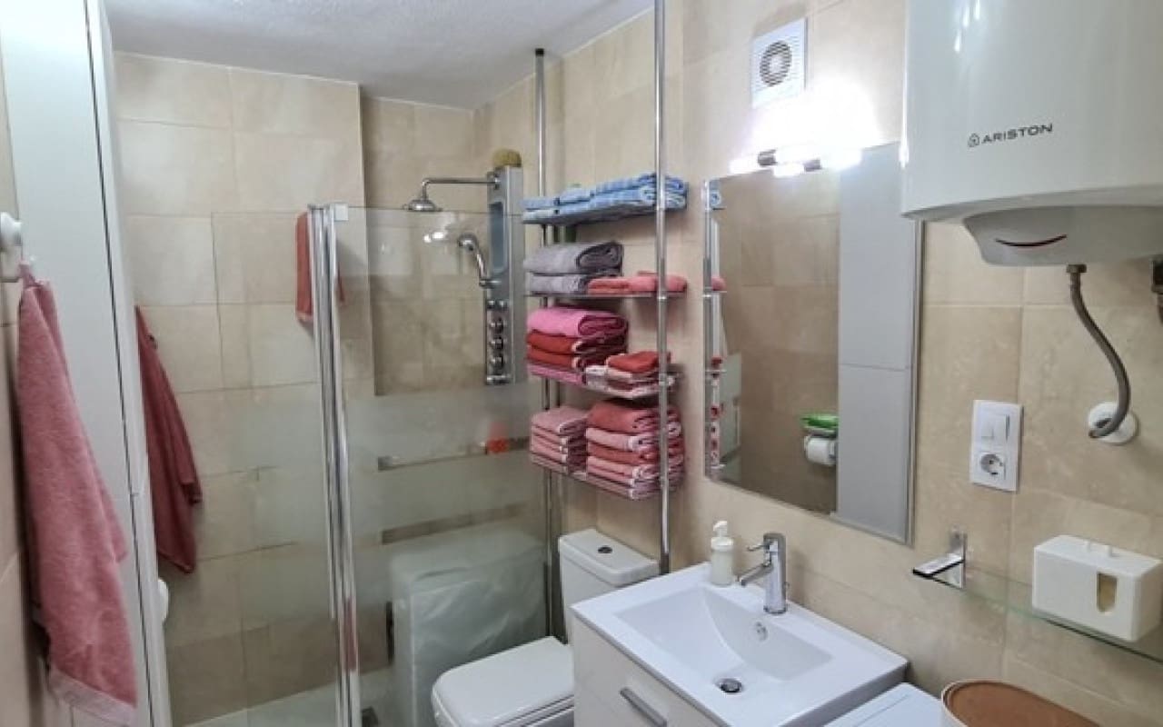 1 Zimmer Apartment zu verkaufen in Orihuela Costa mit Pool - 128.500 € (Ref: 9565630)