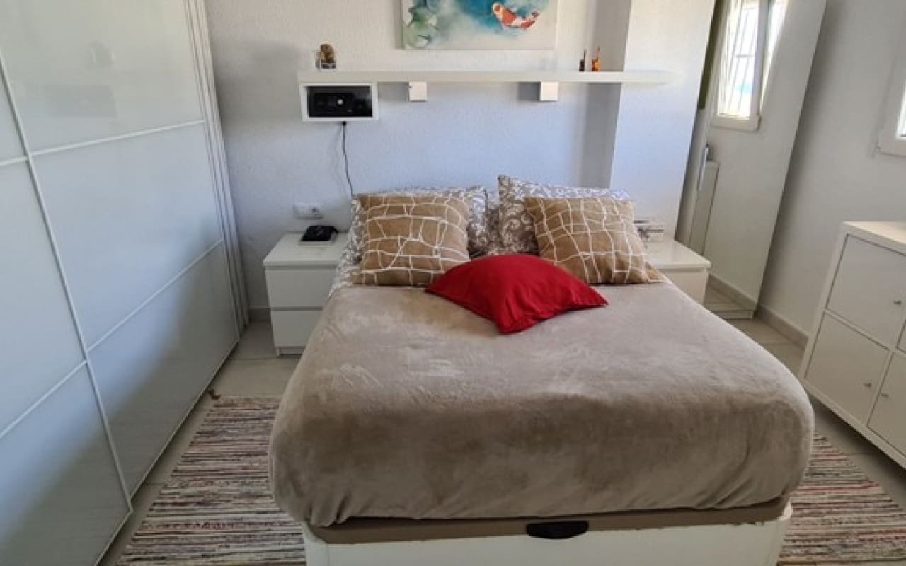 1 Zimmer Apartment zu verkaufen in Orihuela Costa mit Pool - 128.500 € (Ref: 9565630)