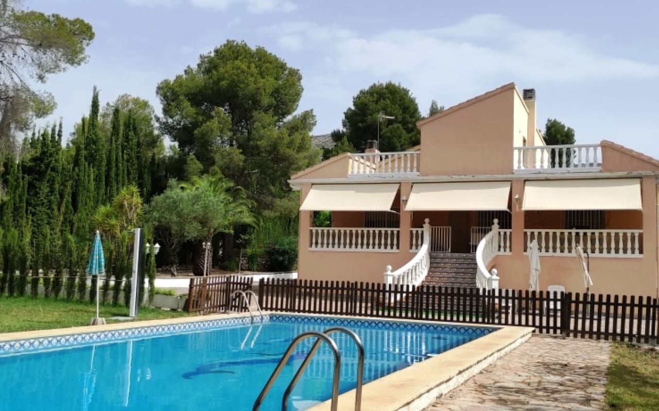 6 slaapkamer Villa te koop in Muro de Alcoy met zwembad - € 350.000 (Ref: 9569431)