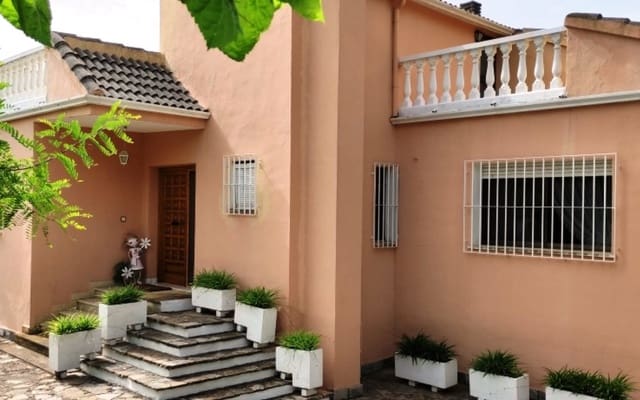 6 bedroom Villa for sale in Muro de Alcoy with pool - € 350,000 (Ref: 9569431)