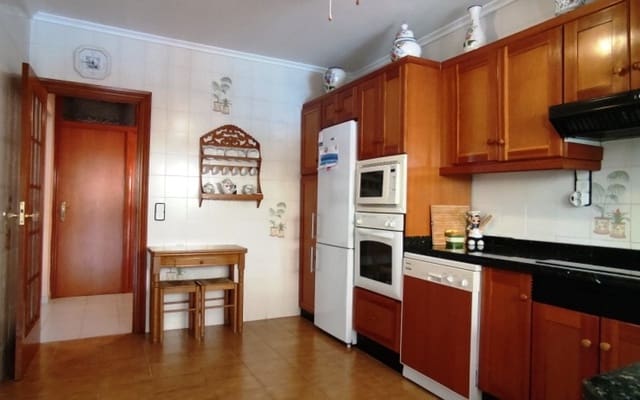 6 bedroom Villa for sale in Muro de Alcoy with pool - € 350,000 (Ref: 9569431)