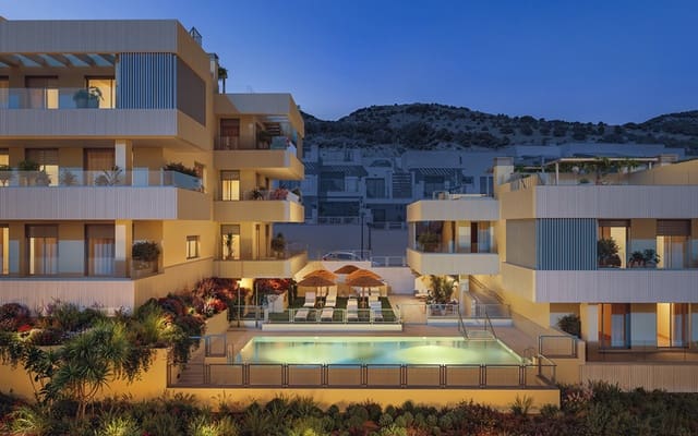 2 soveværelse Penthouse til salg i Benalmádena pueblo, Benalmádena med swimmingpool - € 425.800 (Ref: 9569437)