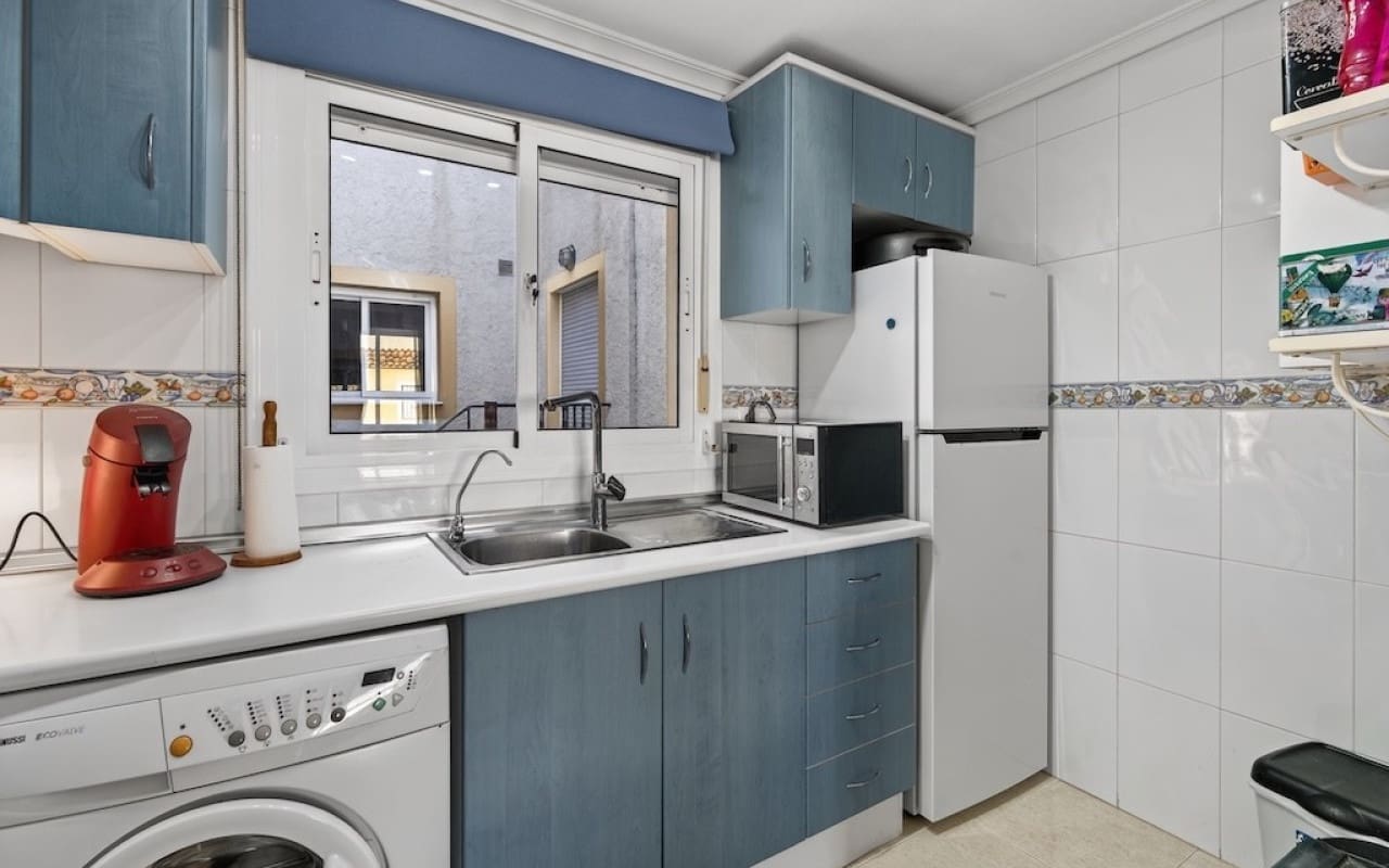 Apartamento de 3 habitaciones en Gran Alacant en venta con piscina - 199.000 € (Ref: 9569442)