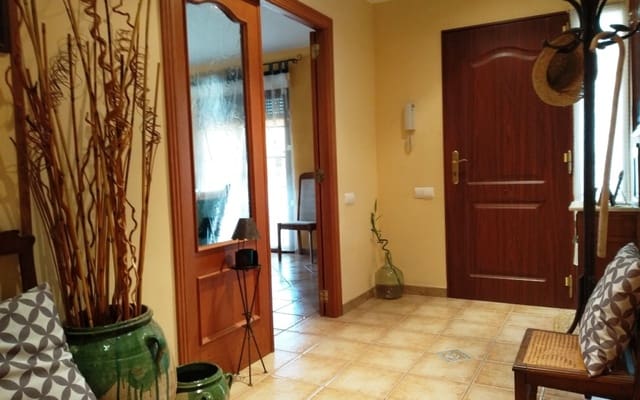 3 makuuhuone Huvila myytävänä paikassa Ontinyent mukana uima-altaan - 395 000 € (Ref: 9569943)