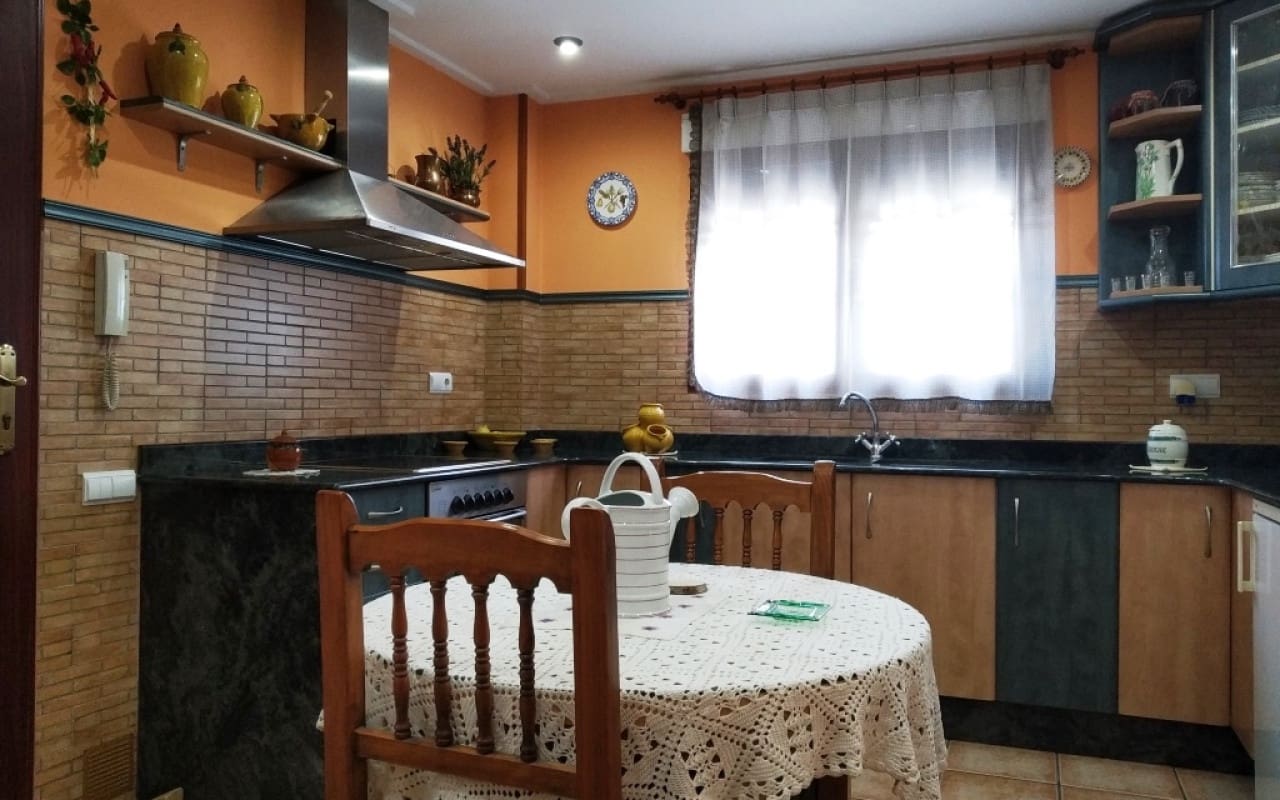 3 sovrum Villa till salu i Ontinyent med pool - 395 000 € (Ref: 9569943)