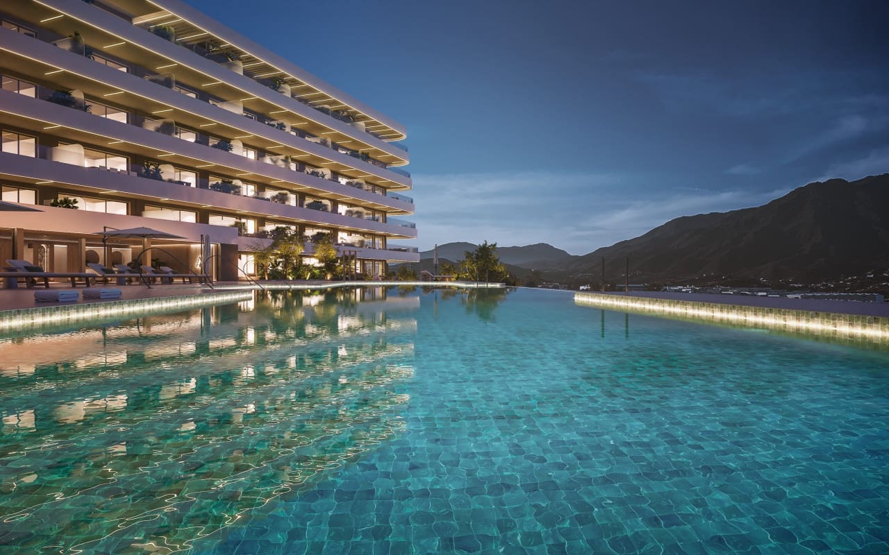 Apartamento de 3 habitaciones en Estepona en venta con piscina - 795.000 € (Ref: 9569946)