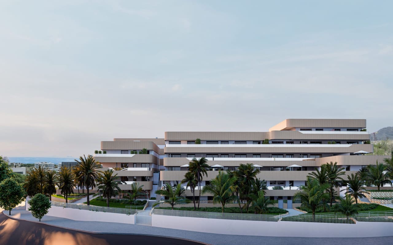 Apartamento de 3 habitaciones en Estepona en venta con piscina - 685.000 € (Ref: 9569948)