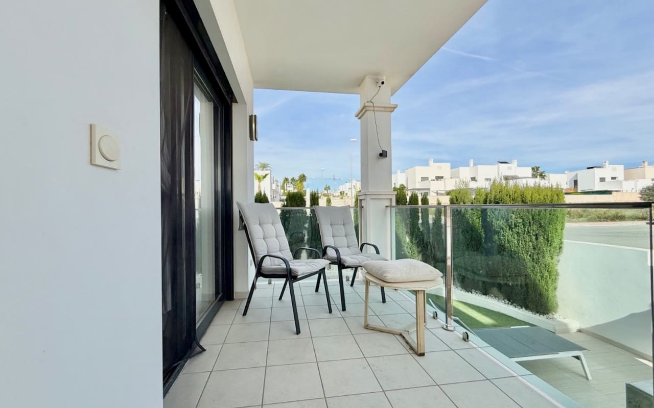 3 quarto Casa em Banda para venda em Ciudad Quesada com piscina - 340 000 € (Ref: 9572118)