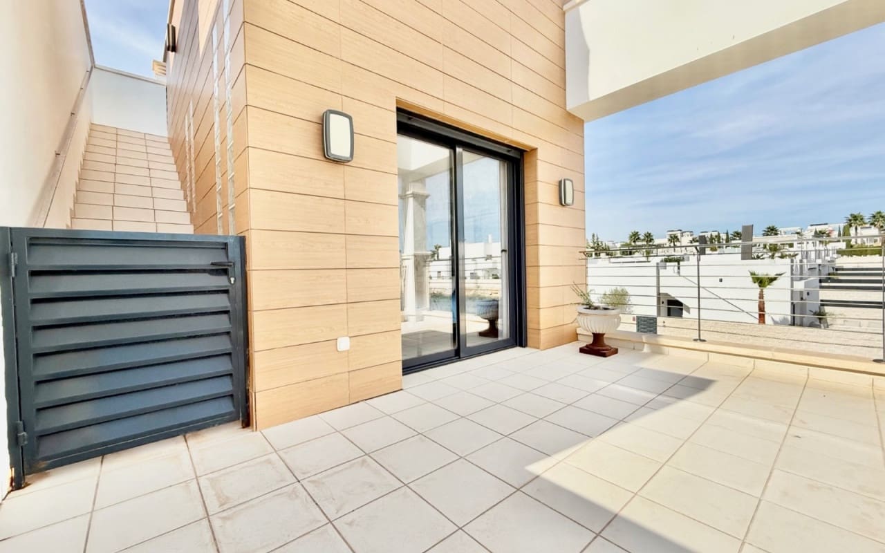 3 quarto Casa em Banda para venda em Ciudad Quesada com piscina - 340 000 € (Ref: 9572118)