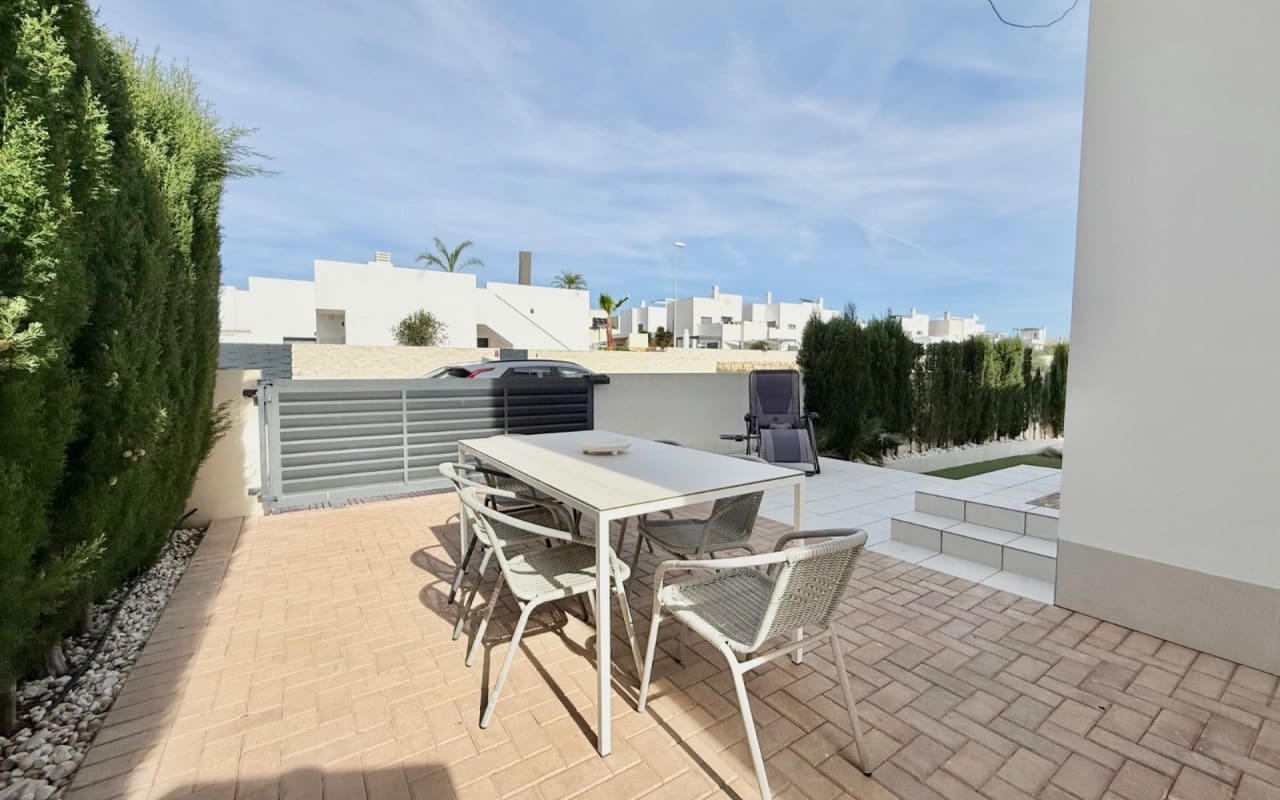 3 quarto Casa em Banda para venda em Ciudad Quesada com piscina - 340 000 € (Ref: 9572118)