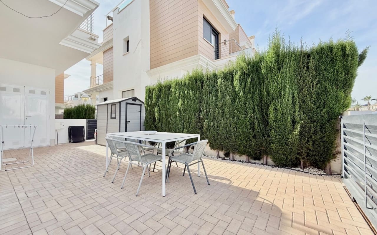 3 quarto Casa em Banda para venda em Ciudad Quesada com piscina - 340 000 € (Ref: 9572118)