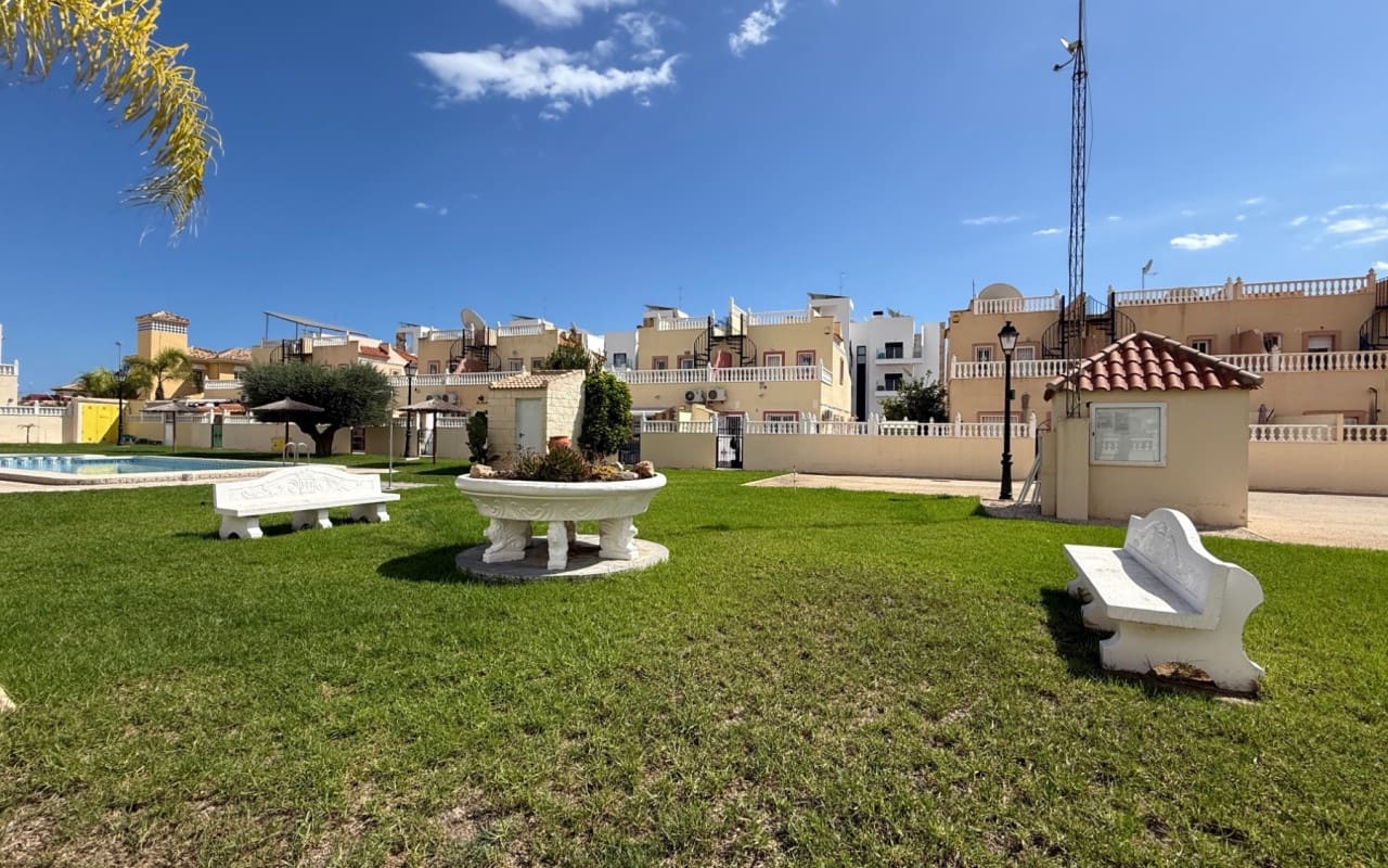 2 chambre Maison de Ville à vendre à Cabo Roig avec piscine - 205 900 € (Ref: 9572119)