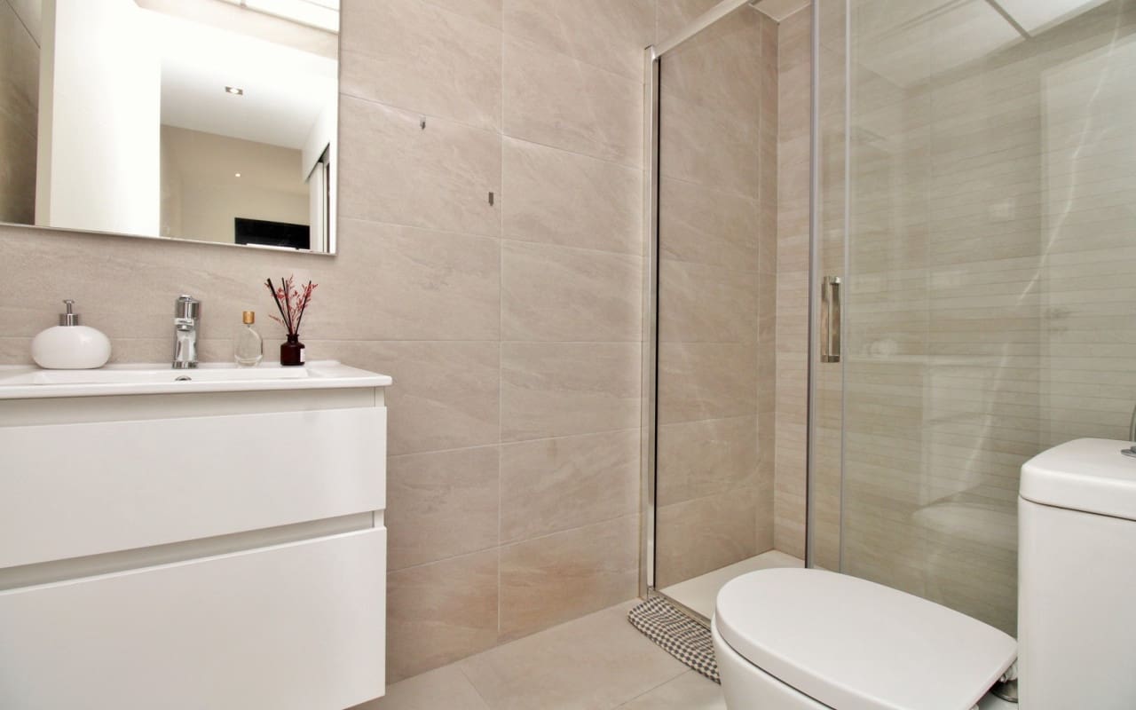 2 bedroom Townhouse for sale in Pilar de la Horadada with pool - € 299,995 (Ref: 9572120)