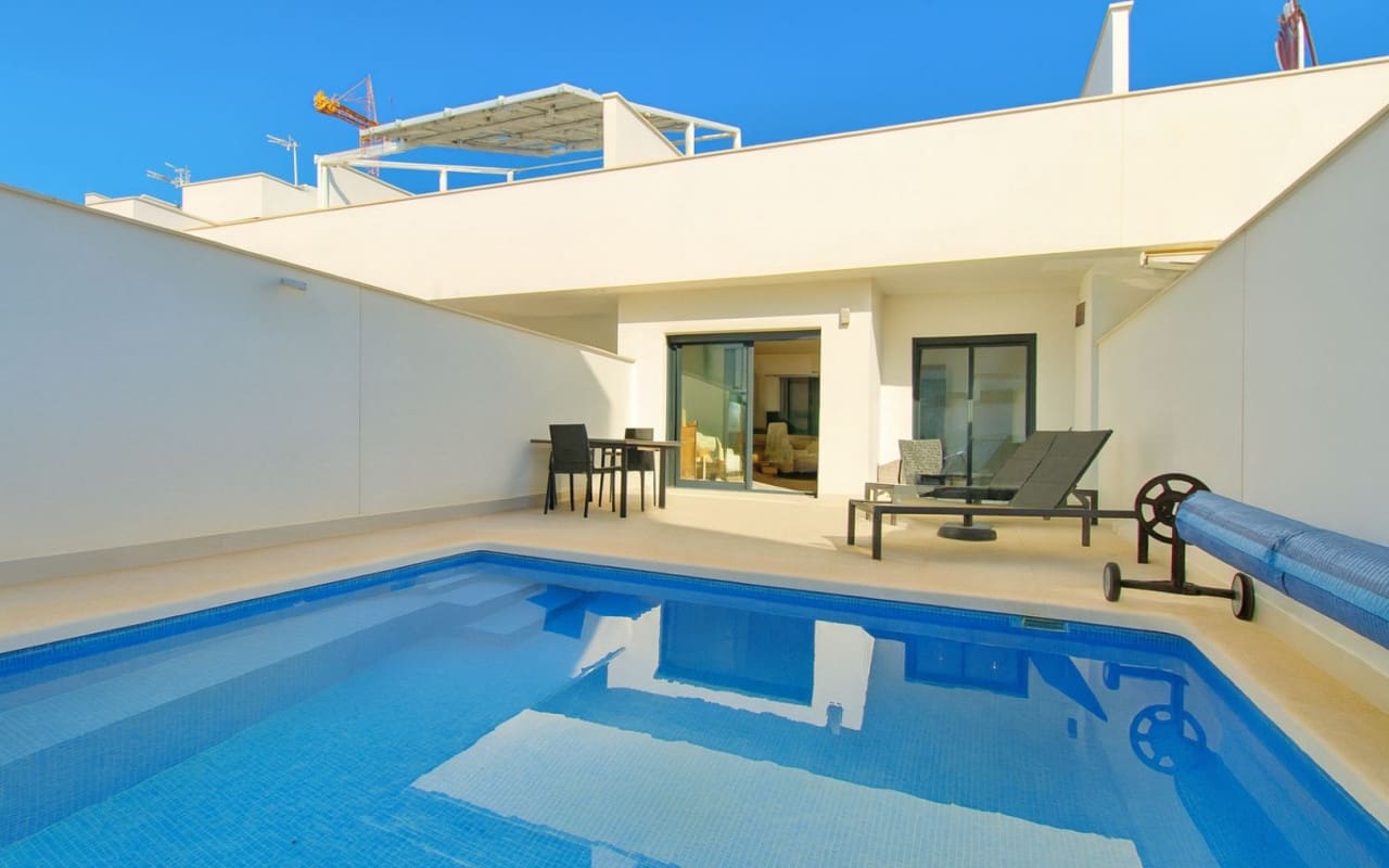 2 bedroom Townhouse for sale in Pilar de la Horadada with pool - € 299,995 (Ref: 9572120)