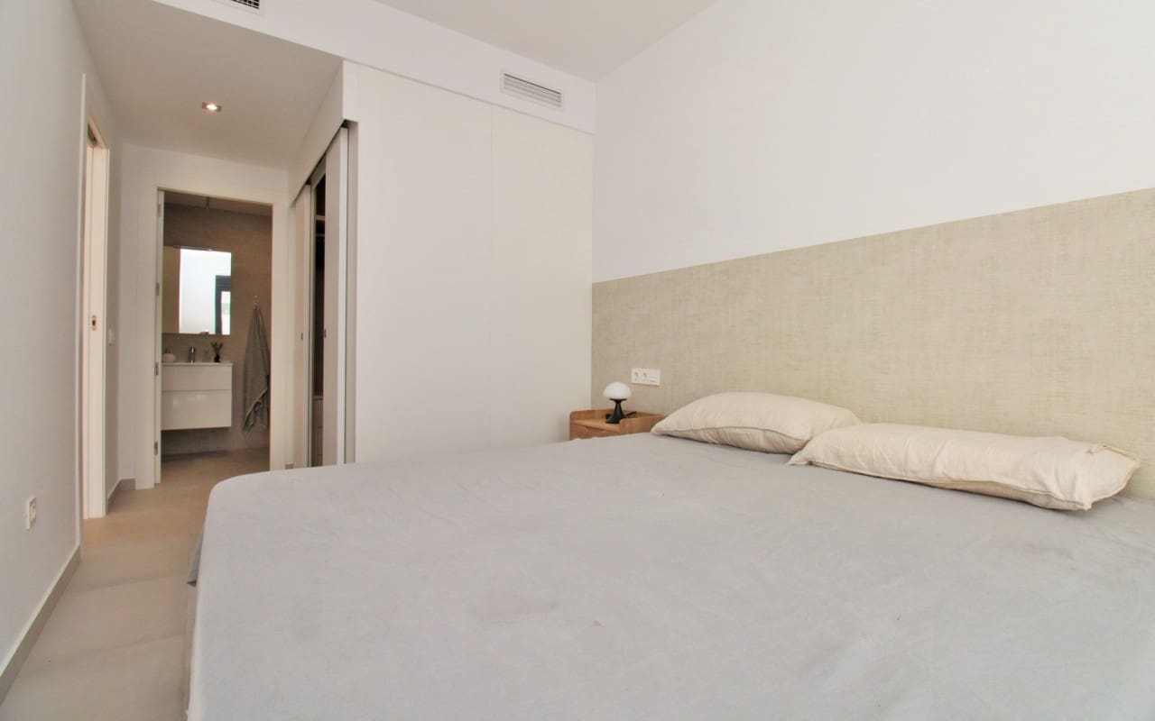 2 bedroom Townhouse for sale in Pilar de la Horadada with pool - € 299,995 (Ref: 9572120)