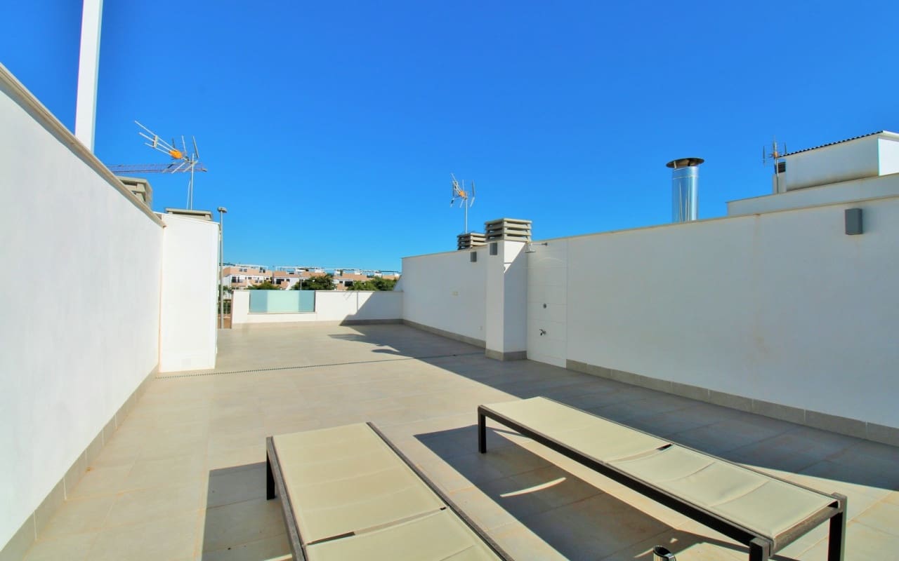 2 bedroom Townhouse for sale in Pilar de la Horadada with pool - € 299,995 (Ref: 9572120)