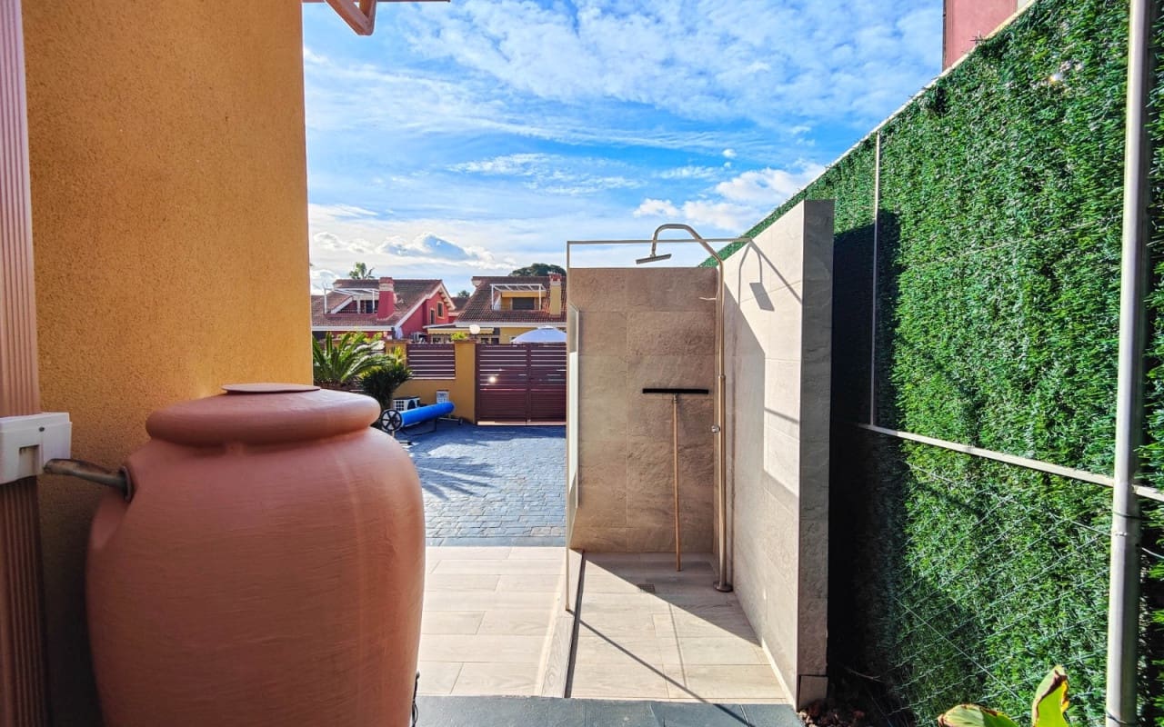 3 sypialnia Willa na sprzedaż w El Raso z basenem - 365 000 € (Ref: 9572121)