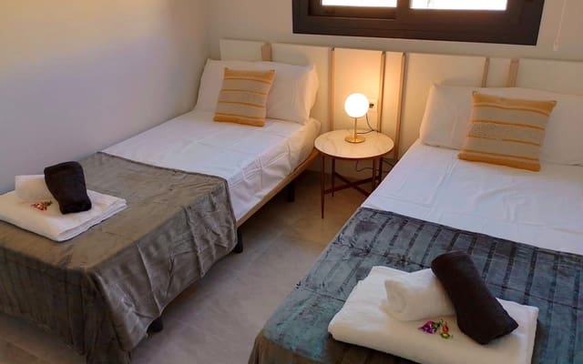 2 bedroom Apartment for sale in Villamartin, Orihuela with pool - € 269,000 (Ref: 9572127)