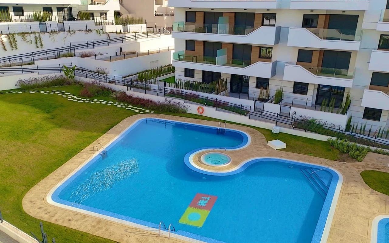 2 bedroom Apartment for sale in Orihuela with pool - € 269,000 (Ref: 9572127)