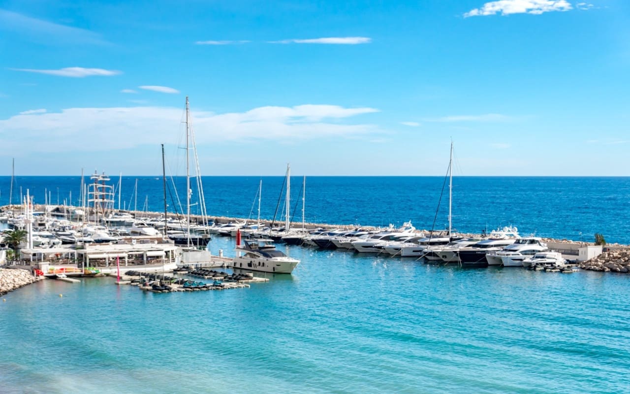 4 soveværelse Strandlejlighed til salg i Altea med swimmingpool - € 680.000 (Ref: 9572129)