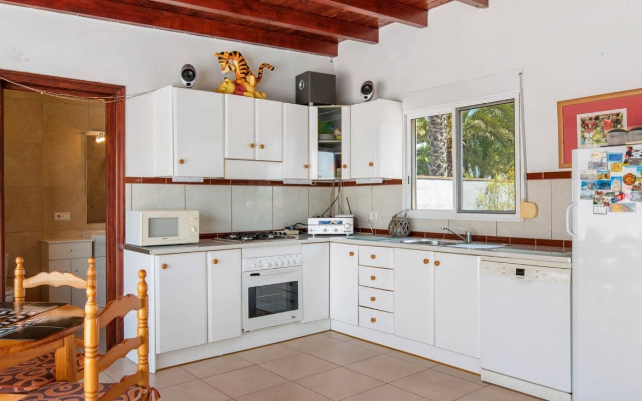 4 sypialnia Finka/Dom wiejski na sprzedaż w Catral z basenem - 565 000 € (Ref: 9572130)