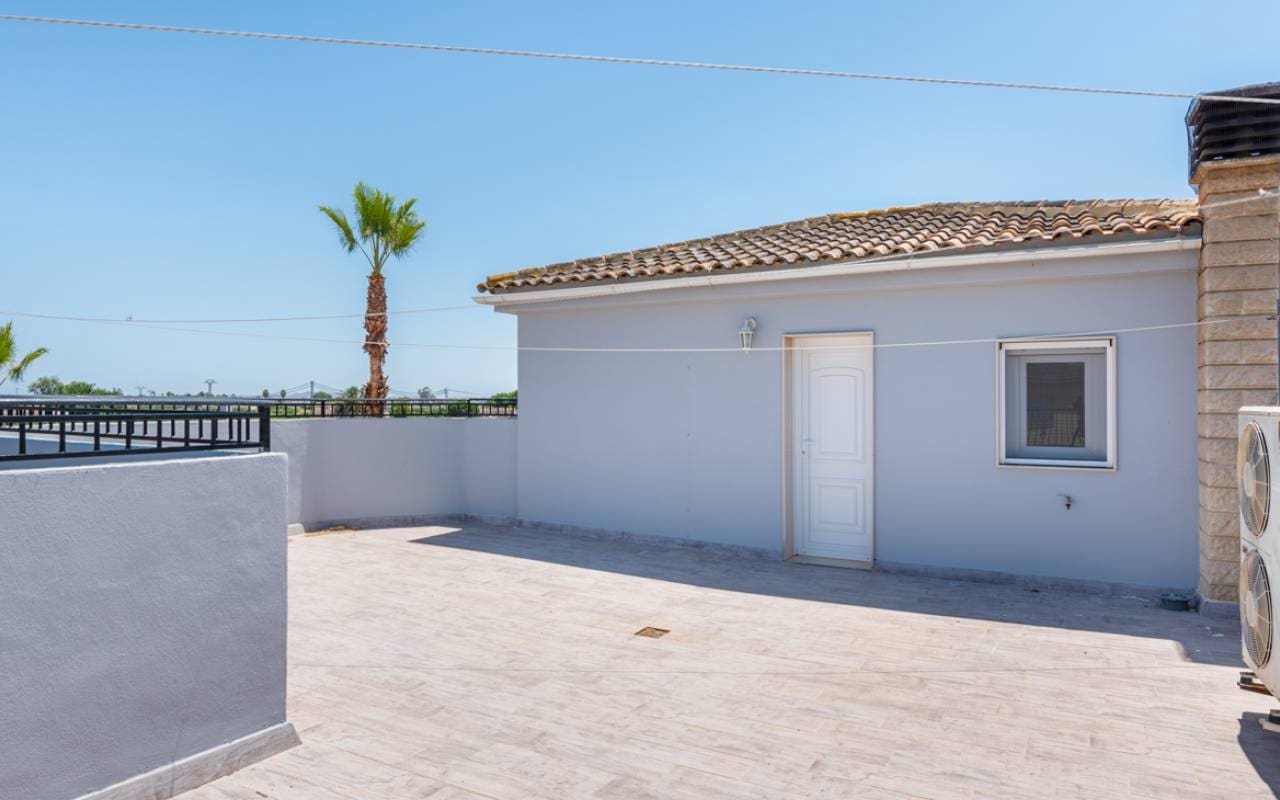 4 sypialnia Finka/Dom wiejski na sprzedaż w Catral z basenem - 565 000 € (Ref: 9572130)