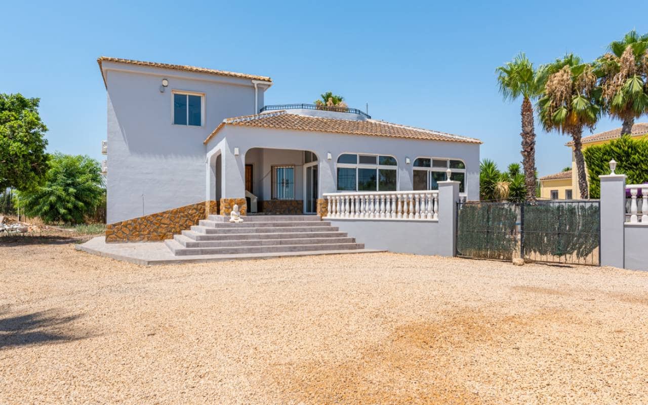 4 sypialnia Finka/Dom wiejski na sprzedaż w Catral z basenem - 565 000 € (Ref: 9572130)