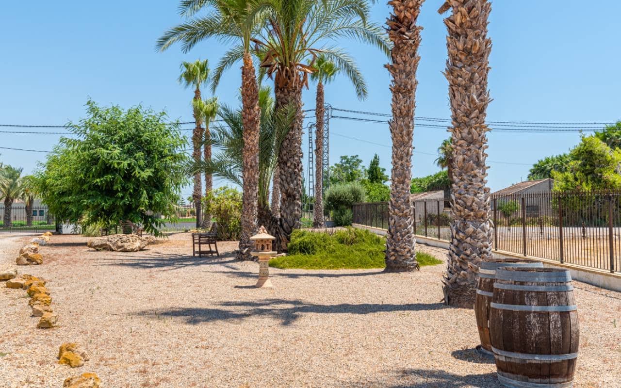 4 sypialnia Finka/Dom wiejski na sprzedaż w Catral z basenem - 565 000 € (Ref: 9572130)