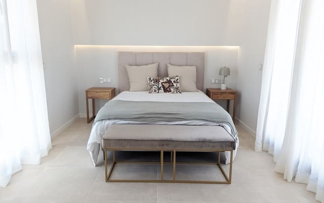 2 slaapkamer Strandappartement te koop in L'Almadrava - L'Estanyó, Dénia met zwembad - € 379.000 (Ref: 9583161)