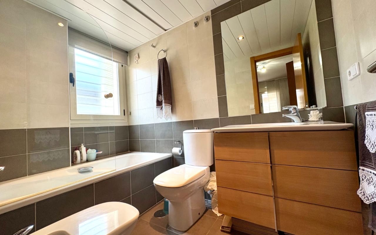 3 bedroom Apartment for sale in Denia with pool - € 285,000 (Ref: 9596453)