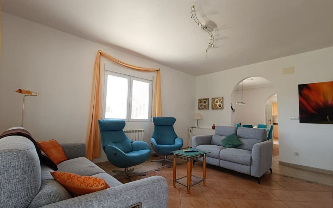 3 chambre Finca/Maison de Campagne à vendre à Albatera avec piscine - 330 000 € (Ref: 9596458)