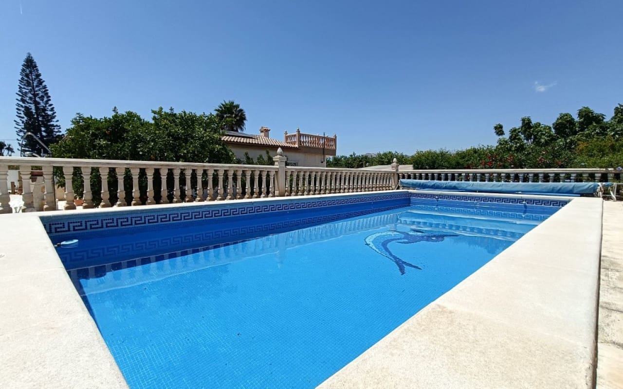 3 chambre Finca/Maison de Campagne à vendre à Albatera avec piscine - 330 000 € (Ref: 9596458)