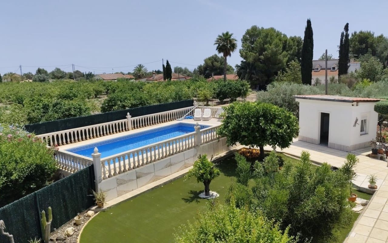 3 chambre Finca/Maison de Campagne à vendre à Albatera avec piscine - 330 000 € (Ref: 9596458)