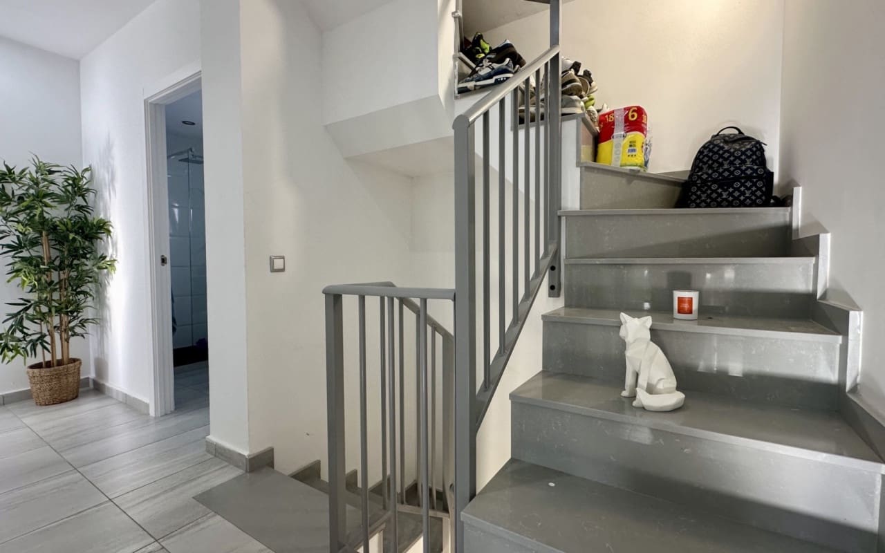 5 makuuhuone Huvila myytävänä paikassa Ciudad Quesada mukana uima-altaan - 498 000 € (Ref: 9602995)