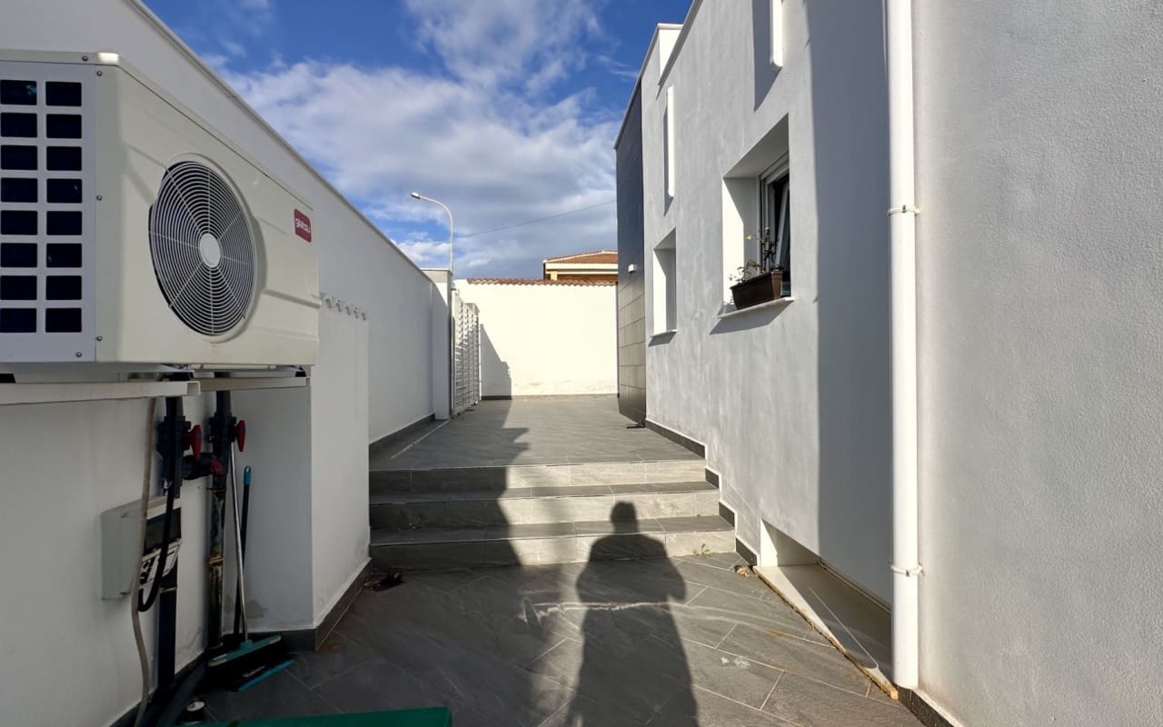 5 makuuhuone Huvila myytävänä paikassa Ciudad Quesada mukana uima-altaan - 498 000 € (Ref: 9602995)