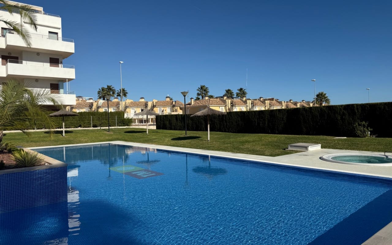2 bedroom Apartment for sale in Cabo Roig with pool - € 229,000 (Ref: 9602997)