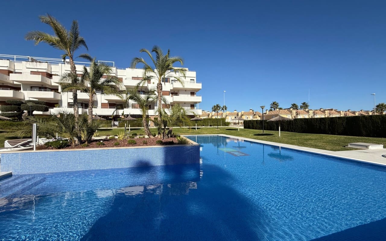 2 bedroom Apartment for sale in Cabo Roig with pool - € 229,000 (Ref: 9602997)