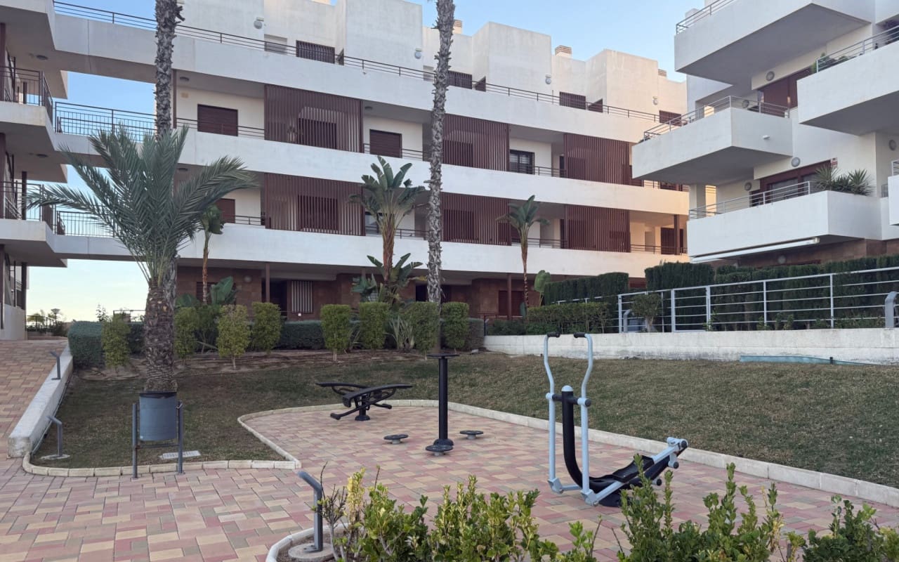 2 bedroom Apartment for sale in Cabo Roig with pool - € 229,000 (Ref: 9602997)