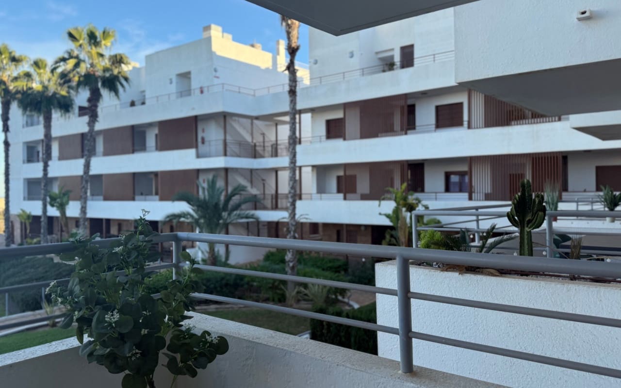 2 bedroom Apartment for sale in Cabo Roig with pool - € 229,000 (Ref: 9602997)