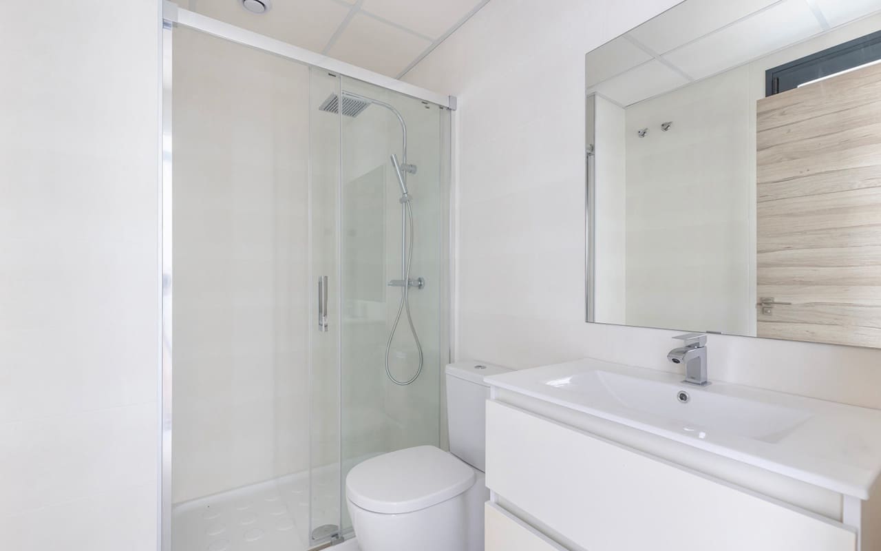 Chalet de 3 habitaciones en Orihuela Costa en venta con piscina - 319.000 € (Ref: 9606580)