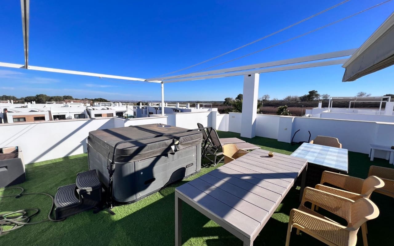 2 bedroom Apartment for sale in Vistabella with pool - € 235,000 (Ref: 9606593)