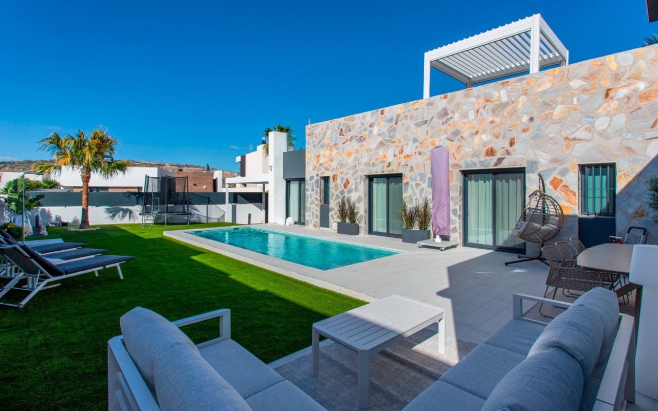 4 soverom Villa til salgs i Algorfa med svømmebasseng - € 650 000 (Ref: 9626015)