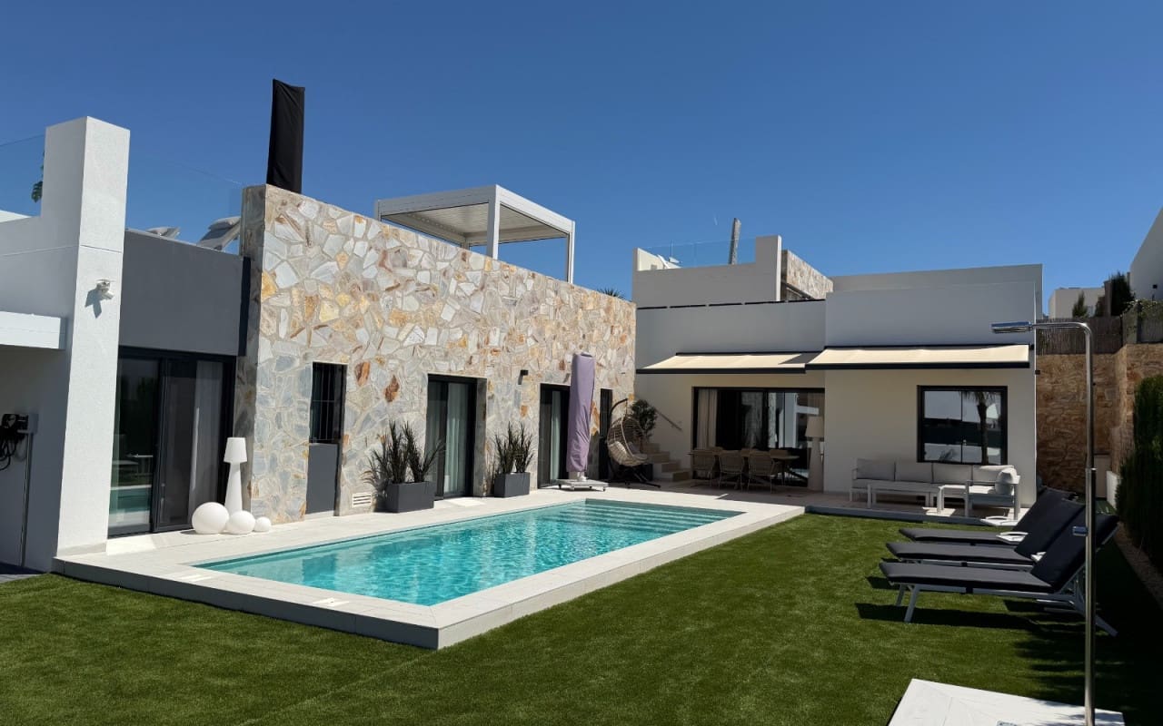 4 soverom Villa til salgs i Algorfa med svømmebasseng - € 650 000 (Ref: 9626015)