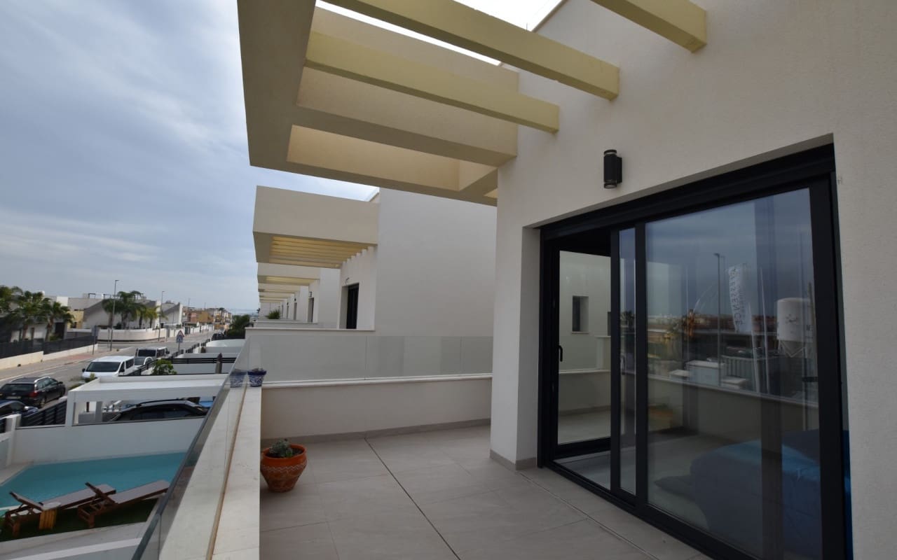 3 soverom Villa til salgs i Los Montesinos med svømmebasseng - € 387 500 (Ref: 9626326)