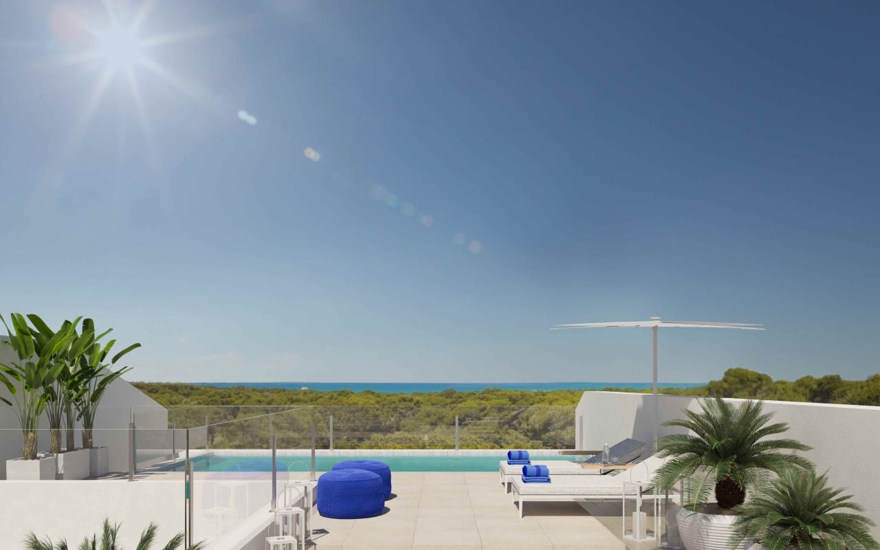 3 bedroom Beach Apartment for sale in Guardamar del Segura with pool - € 375,000 (Ref: 9626335)