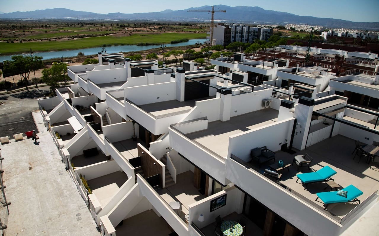 2 soveværelse Lejlighed til salg i Condado de Alhama med swimmingpool - € 243.600 (Ref: 9626338)