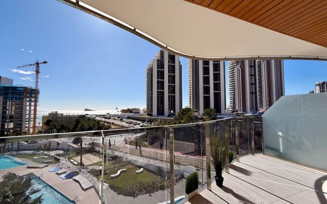 2 bedroom Beach Apartment for sale in Playa Poniente, Benidorm with pool - € 540,000 (Ref: 9626341)