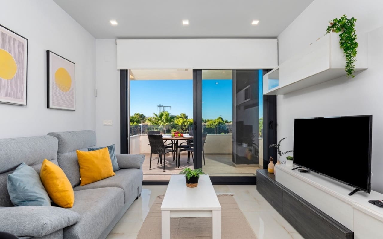 2 soveværelse Lejlighed til salg i Los Altos med swimmingpool - € 269.000 (Ref: 9626342)