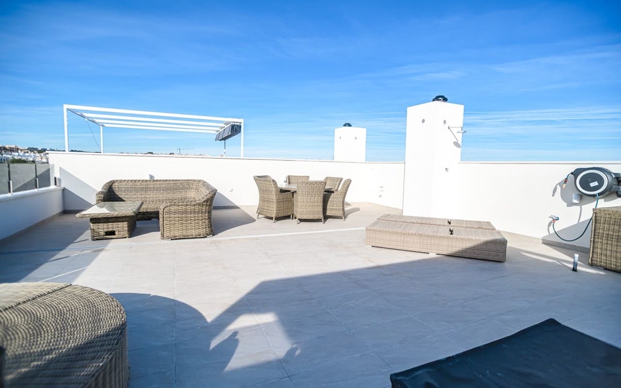 2 quarto Penthouse para venda em Orihuela Costa com piscina - 337 500 € (Ref: 9626344)