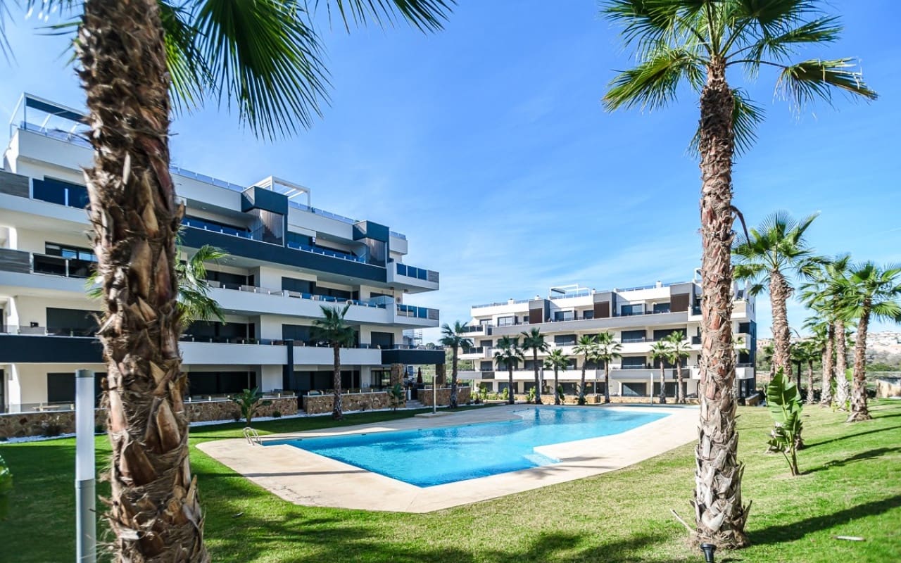 2 quarto Penthouse para venda em Orihuela Costa com piscina - 337 500 € (Ref: 9626344)